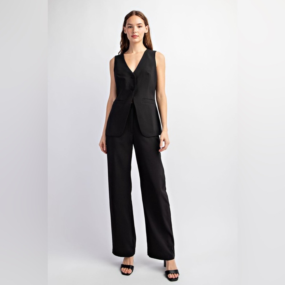 NWOT - Two Piece Textures Woven Set in Black